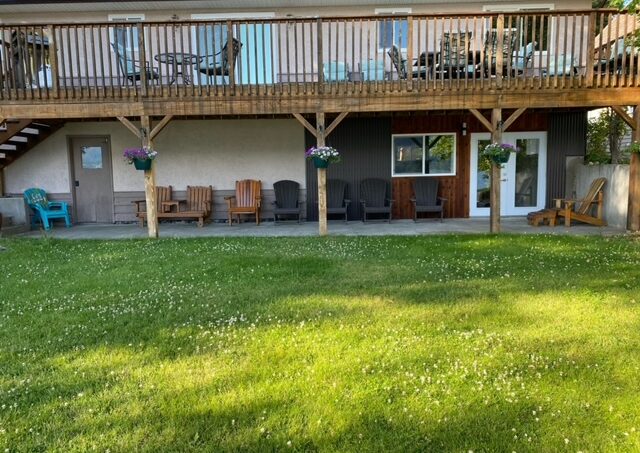 rendevous bay, Beach house, summer home, vacation rental, shuswap lake, private dock, sandy beach,